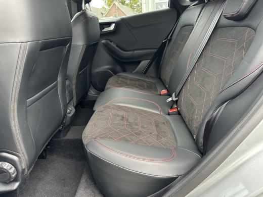 Ford Puma 1.0 125PK Hybrid ST-Line X AUTOMAAT | TREKHAAK AFNEEMBAAR| STOEL-, STUUR- EN VOORRUITVERWARMING| ... ActivLease financial lease