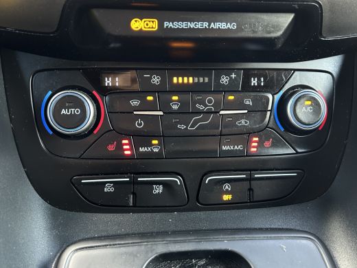 Ford Transit Connect 1.5 EcoBlue AUTOMAAT / L2H1 / 1e EIG. / AIRCO / ADAPTIVE CRUISE / NAVI / STOELVERWARMING / CAMERA... ActivLease financial lease