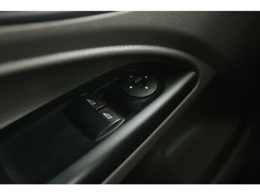 Ford Transit Connect 1.5 EcoBlue L2 | 120PK | 8-Traps Automaat | Airco | Cruise | Camera | 3-Zits | Trekh. | Carplay |... ActivLease financial lease