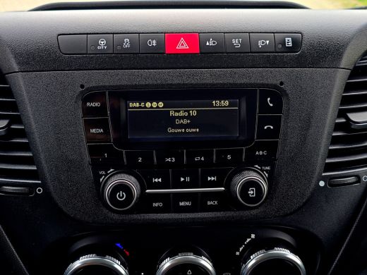 Iveco Daily 35S14V 2.3 352L H2 L2L H2 - 140 Pk - Euro 6 - Airco - Cruise Control ActivLease financial lease