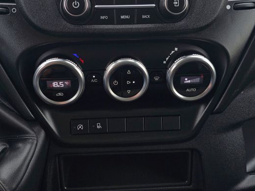 Iveco Daily 35S14V 2.3 352L H2 L2L H2 - 140 Pk - Euro 6 - Airco - Cruise Control ActivLease financial lease