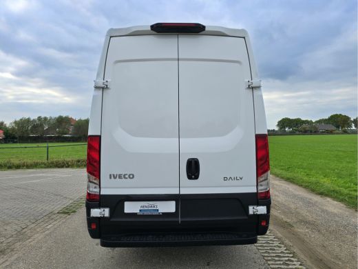 Iveco Daily 35S14V 2.3 352L H2 L2L H2 - 140 Pk - Euro 6 - Airco - Cruise Control ActivLease financial lease