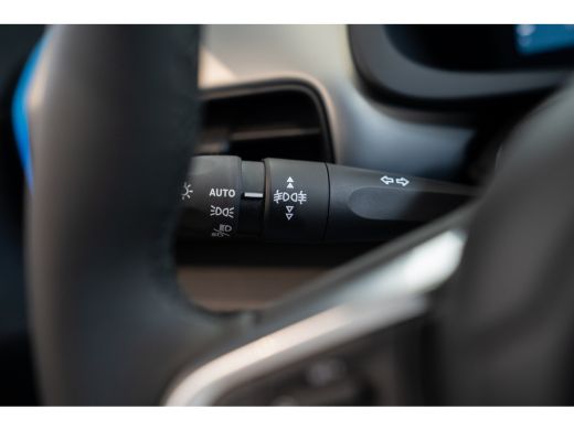 Jeep Avenger Summit 54 kWh | Warmtepomp | Elektrische Achterklep | Camera | Winter pack | Keyless | Climate Co... ActivLease financial lease