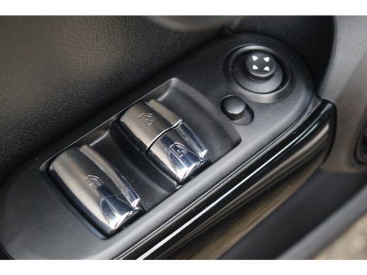 Mini Cooper Cabrio 1.5 Cooper Business Edition Aut. | Cruise | Navi | DAB | Parkeersens. | LED | Cruise | Navi | DAB... ActivLease financial lease