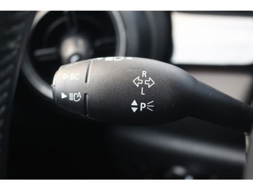 Mini Cooper Cabrio 1.5 Cooper Business Edition Aut. | Cruise | Navi | DAB | Parkeersens. | LED | Cruise | Navi | DAB... ActivLease financial lease