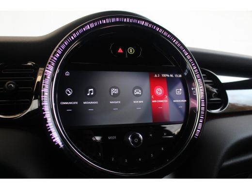 Mini Cooper Cabrio 1.5 Cooper Business Edition Aut. | Cruise | Navi | DAB | Parkeersens. | LED | Cruise | Navi | DAB... ActivLease financial lease