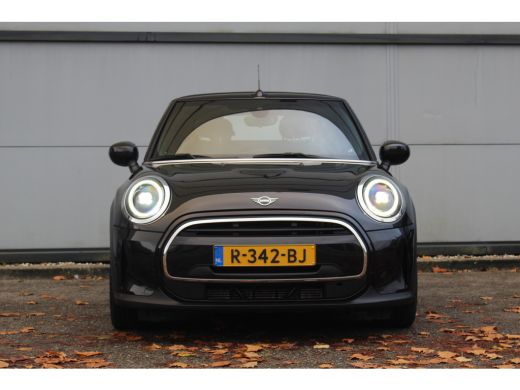 Mini Cooper Cabrio 1.5 Cooper Business Edition Aut. | Cruise | Navi | DAB | Parkeersens. | LED | Cruise | Navi | DAB... ActivLease financial lease