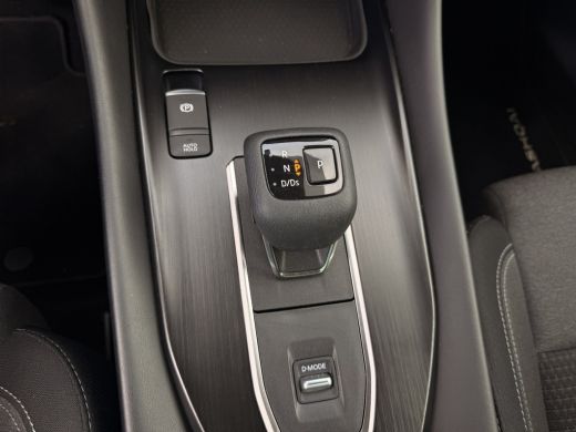 Nissan QASHQAI 1.3 MHEV Xtronic N-Connecta hybrid ActivLease financial lease