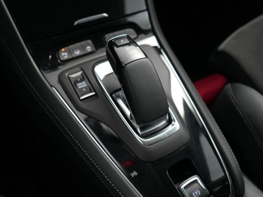 Opel Grandland 1.6 Turbo Plug-In Hybrid 4x4 GSe 300PK | Achteruitrijcamera | Dodehoek detectie | Keyless entry ActivLease financial lease