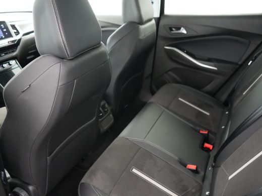 Opel Grandland 1.6 Turbo Plug-In Hybrid 4x4 GSe 300PK | Achteruitrijcamera | Dodehoek detectie | Keyless entry ActivLease financial lease