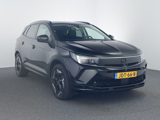 Opel Grandland 1.6 Turbo Plug-In Hybrid 4x4 GSe 300PK | Achteruitrijcamera | Dodehoek detectie | Keyless entry ActivLease financial lease