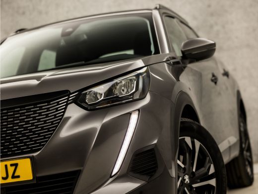 Peugeot 2008 1.2 PureTech Allure Sport Automaat (VIRTUAL COCKPIT, APPLE CARPLAY, GROOT NAVI, LEDER, STOELVERWA... ActivLease financial lease