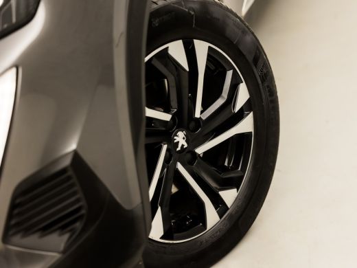 Peugeot 2008 1.2 PureTech Allure Sport Automaat (VIRTUAL COCKPIT, APPLE CARPLAY, GROOT NAVI, LEDER, STOELVERWA... ActivLease financial lease