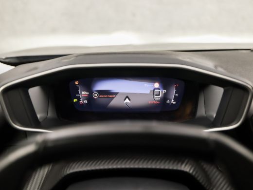 Peugeot 2008 1.2 PureTech Allure Sport Automaat (VIRTUAL COCKPIT, APPLE CARPLAY, GROOT NAVI, LEDER, STOELVERWA... ActivLease financial lease