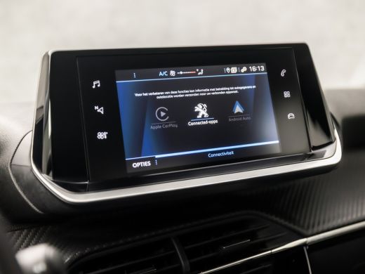 Peugeot 2008 1.2 PureTech Sport (APPLE CARPLAY, PARELMOER, GROOT NAVI, 360 CAMERA, SPORTSTOELEN, LANE ASSIST, ... ActivLease financial lease