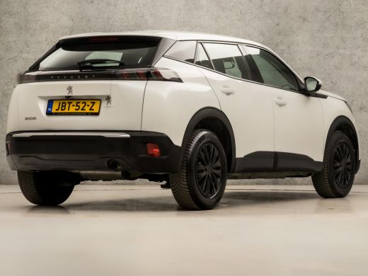 Peugeot 2008 1.2 PureTech Sport (APPLE CARPLAY, PARELMOER, GROOT NAVI, 360 CAMERA, SPORTSTOELEN, LANE ASSIST, ... ActivLease financial lease