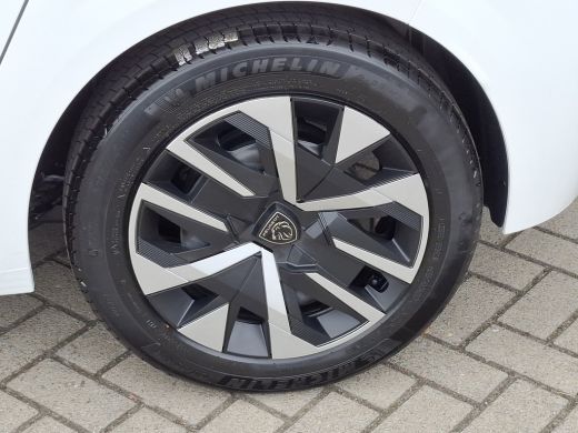 Peugeot 208 1.2 Hybrid 110 e-DCS6 Style | Airco | Cruise control | DAB ontvanger ActivLease financial lease