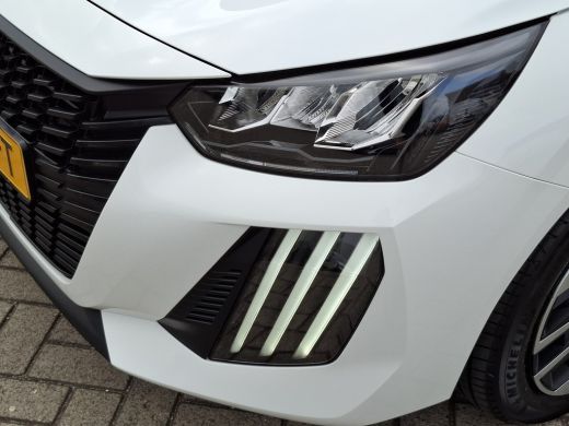 Peugeot 208 1.2 Hybrid 110 e-DCS6 Style | Airco | Cruise control | DAB ontvanger ActivLease financial lease