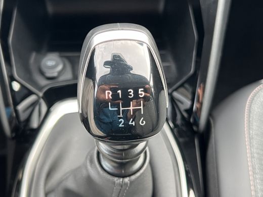 Peugeot 208 1.2 PureTech 100 Allure Camera | Full map navigatie | Parkeersensoren | LED | ActivLease financial lease