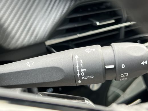 Peugeot 208 1.2 PureTech 100 Allure Camera | Full map navigatie | Parkeersensoren | LED | ActivLease financial lease