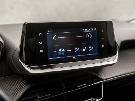 Peugeot 208 1.2 PureTech Sport (APPLE CARPLAY, GROOT NAVI, PARKEERSENSOREN, GETINT GLAS, SPORTSTOELEN, LANE A... ActivLease financial lease