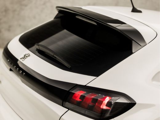 Peugeot 208 1.2 PureTech Sport (APPLE CARPLAY, GROOT NAVI, PARKEERSENSOREN, GETINT GLAS, SPORTSTOELEN, LANE A... ActivLease financial lease