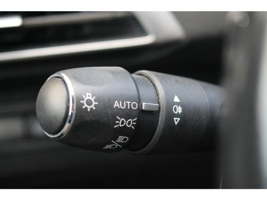 Peugeot 3008 1.6 HYbrid4 300 GT | Pano | Keyless | Camera | Drive Assist | Navi | BLIS | Pano | Keyless | Came... ActivLease financial lease