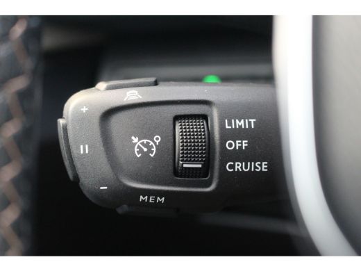 Peugeot 3008 1.6 HYbrid4 300 GT | Pano | Keyless | Camera | Drive Assist | Navi | BLIS | Pano | Keyless | Came... ActivLease financial lease