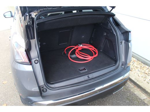 Peugeot 3008 1.6 HYbrid4 300 GT | Pano | Keyless | Camera | Drive Assist | Navi | BLIS | Pano | Keyless | Came... ActivLease financial lease