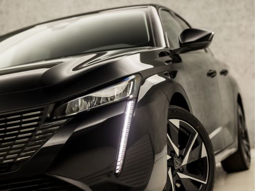 Peugeot 308 SW 1.2 PureTech Allure Sport Automaat (APPLE CARPLAY, GROOT NAVI, LEDER, 360 CAMERA, SPORTSTOELEN... ActivLease financial lease