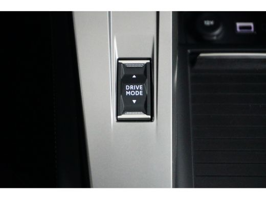 Peugeot 408 1.6 HYbrid 225 EAT8 GT | Achteruitrijcamera | Alcantara bekleding | Apple Carplay/Android Auto|te... ActivLease financial lease