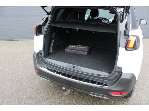 Peugeot 5008 1.2 PureTech GT-Line | Navigatie | Camera voor + achter | Apple carplay | Full LED | Trekhaak | 8... ActivLease financial lease