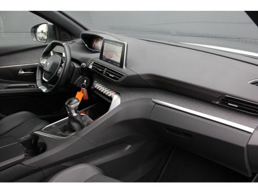 Peugeot 5008 1.2 PureTech GT-Line | Navigatie | Camera voor + achter | Apple carplay | Full LED | Trekhaak | 8... ActivLease financial lease