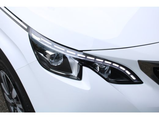 Peugeot 5008 1.2 PureTech GT-Line | Navigatie | Camera voor + achter | Apple carplay | Full LED | Trekhaak | 8... ActivLease financial lease