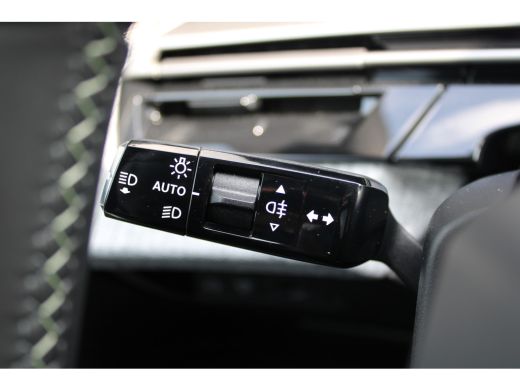 Peugeot e-5008 GT Avantage 73 kWh | Achterbank verstelbaar | Achteruitrijcamera | Airco separaat achter ActivLease financial lease