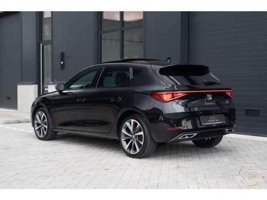 Seat Leon 1.4 TSI eHybrid PHEV FR Bus.Int. PANO CAMERA ACC CARPLAY ActivLease financial lease