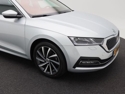 Skoda Octavia Combi 1.5 e-TSi 150 Pk Automaat Business Edition Plus | Matrix LED | Panoramadak | Camera | Trekh... ActivLease financial lease