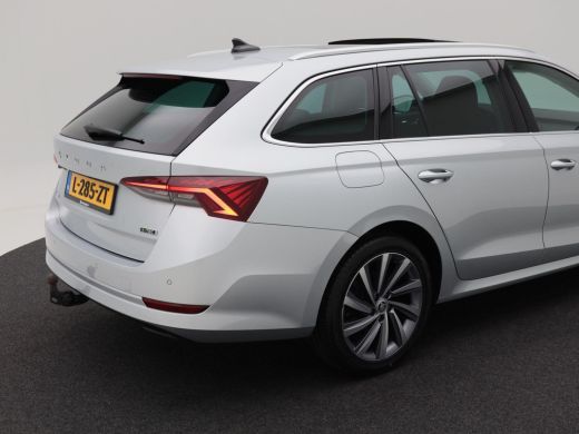 Skoda Octavia Combi 1.5 e-TSi 150 Pk Automaat Business Edition Plus | Matrix LED | Panoramadak | Camera | Trekh... ActivLease financial lease