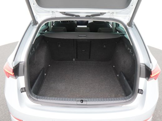 Skoda Octavia Combi 1.5 e-TSi 150 Pk Automaat Business Edition Plus | Matrix LED | Panoramadak | Camera | Trekh... ActivLease financial lease