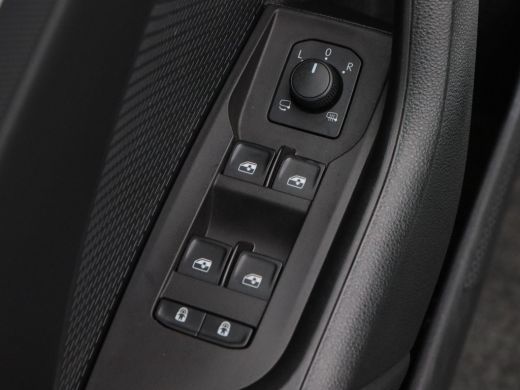 Skoda Octavia Combi 1.5 e-TSi 150 Pk Automaat Business Edition Plus | Matrix LED | Panoramadak | Camera | Trekh... ActivLease financial lease