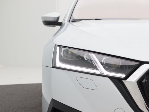 Skoda Octavia Combi 1.5 e-TSi 150 Pk Automaat Business Edition Plus | Matrix LED | Panoramadak | Camera | Trekh... ActivLease financial lease