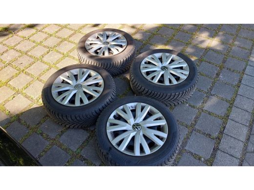 Volkswagen Golf 1.0 eTSI Life Automaat Mildhybrid ActivLease financial lease