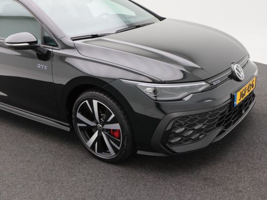 Volkswagen Golf 1.5 eHybrid 272 Pk Automaat GTE | Nieuw Model | Matrix LED | Panoramadak | Head-Up | 360 Camera |... ActivLease financial lease
