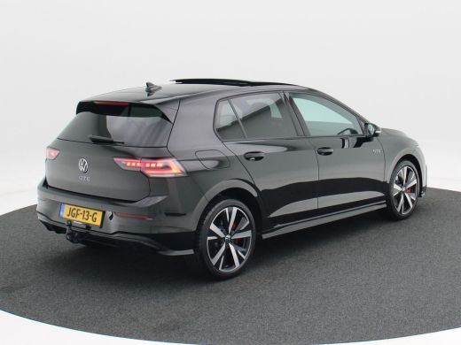 Volkswagen Golf 1.5 eHybrid 272 Pk Automaat GTE | Nieuw Model | Matrix LED | Panoramadak | Head-Up | 360 Camera |... ActivLease financial lease