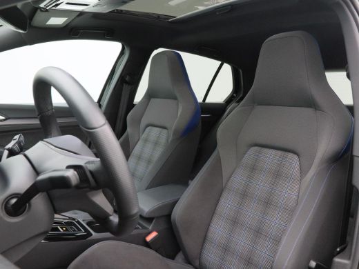 Volkswagen Golf 1.5 eHybrid 272 Pk Automaat GTE | Nieuw Model | Matrix LED | Panoramadak | Head-Up | 360 Camera |... ActivLease financial lease