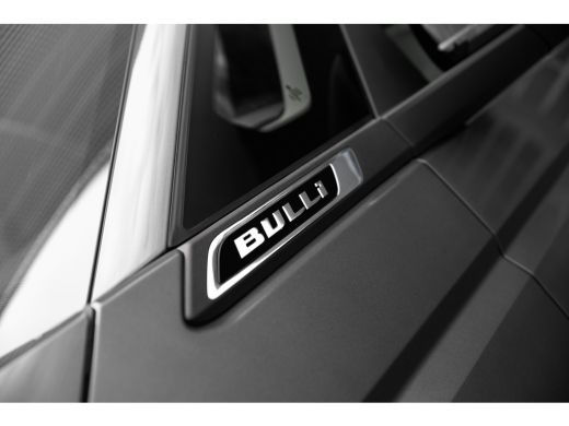 Volkswagen Multivan E-Hybrid 4-Motion | Trekhaak | Travel Assist | Easy open | Verwarmbaar stuur | Art Velours | Vis ... ActivLease financial lease