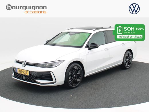 Volkswagen Passat Variant 1.5 eHybrid 272 Pk Automaat R-Line Edition | Matrix LED | Panoramadak | Head-Up | Black S...