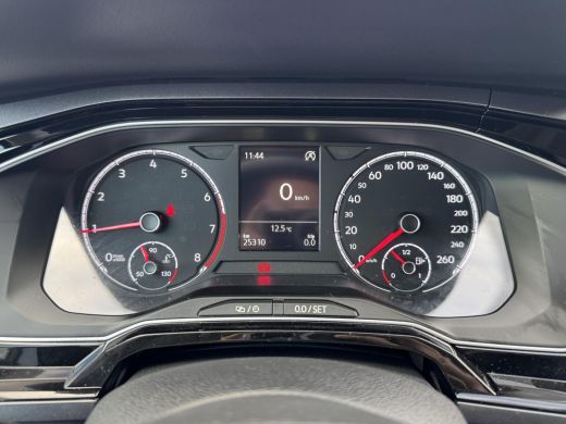 Volkswagen Polo 1.0 TSi Highline | Climatronic | Adaptive Cruise | LED Dagrijverlichting | Sportstoelen | 16 Inch... ActivLease financial lease