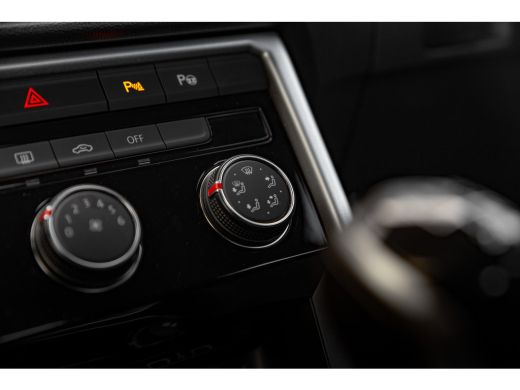 Volkswagen T-Roc 1.0 TSI Life | Apple Carplay | PDC V+A | ActivLease financial lease