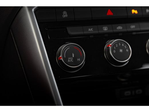 Volkswagen T-Roc 1.0 TSI Life | Apple Carplay | PDC V+A | ActivLease financial lease